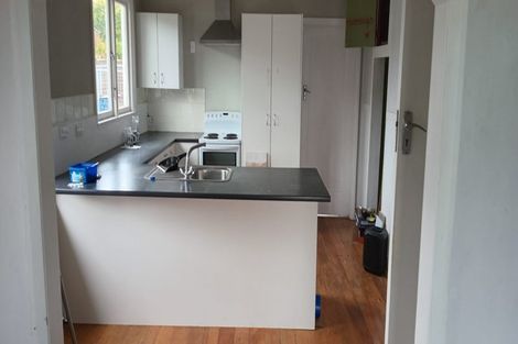 Photo of property in 142 Miranda Street, Stratford, 4332