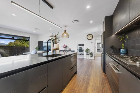 Photo of property in 40 Barrett Road, Whalers Gate, New Plymouth, 4310