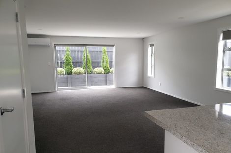 Photo of property in 27a Ranui Terrace, Tawa, Wellington, 5028