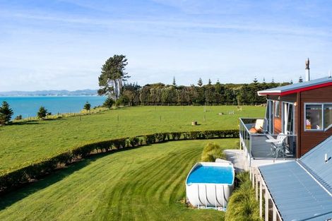 Photo of property in 957 Main Road North, Onaero, Waitara, 4383