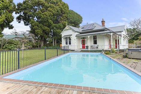 Photo of property in 40 Princess Street, Waitara, 4320