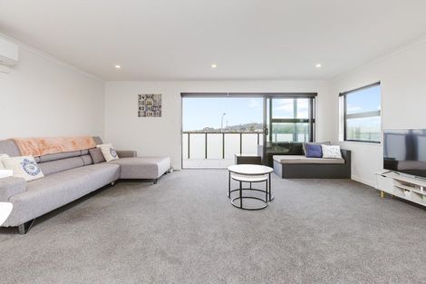 Photo of property in 304/26 Shortfin Place, Flat Bush, Auckland, 2019