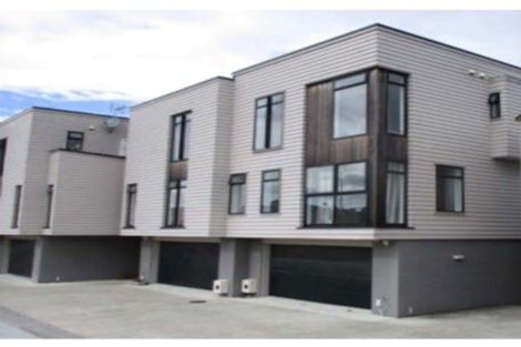 Photo of property in 9 Lemon Tree Lane, Flat Bush, Auckland, 2019