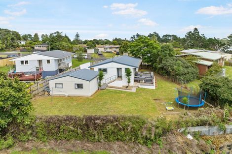 Photo of property in 35 Huia Street, Waiuku, 2123