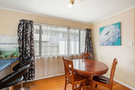 Photo of property in 35 Huia Street, Waiuku, 2123