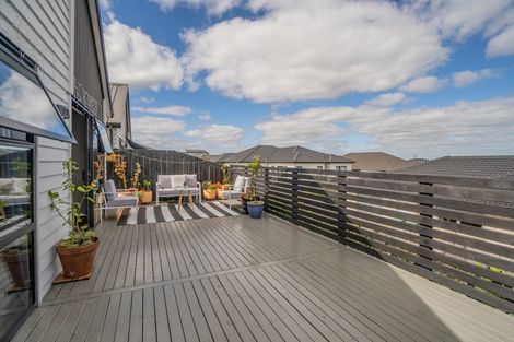 Photo of property in 20b Pakaraka Drive, Papakura, 2110