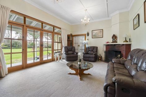 Photo of property in 7 Calico Line, Marton, 4710