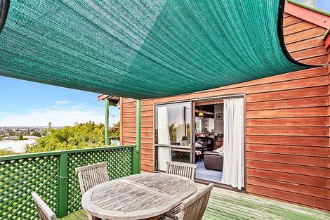 Photo of property in 2/10b Eastglen Road, Glen Eden, Auckland, 0602