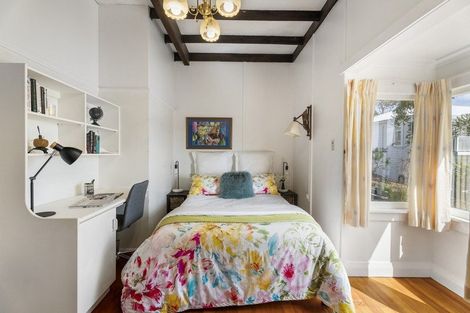 Photo of property in 2c Vipond Road, Stanmore Bay, Whangaparaoa, 0932