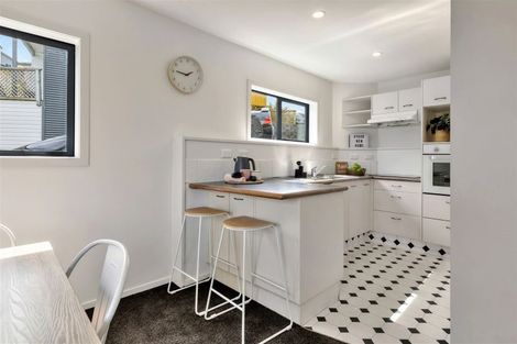 Photo of property in 84a Stewart Drive, Newlands, Wellington, 6037