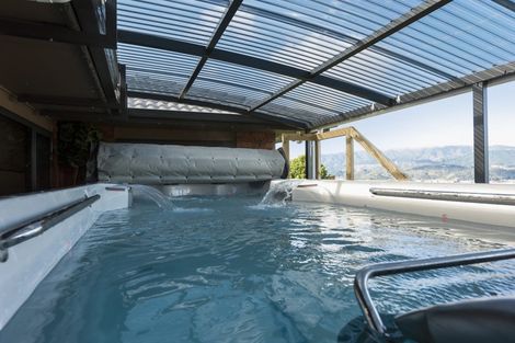 Photo of property in 46 Percy Kinsman Crescent, Riverstone Terraces, Upper Hutt, 5018