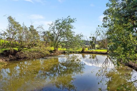 Photo of property in 51 Sterling Road, Paparoa, 0571