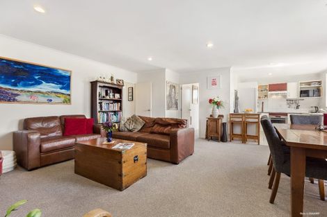 Photo of property in 7 Ranch Place, Pukekohe, 2120