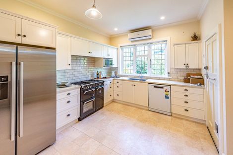Photo of property in 299 Saint Hill Street, Whanganui, 4500