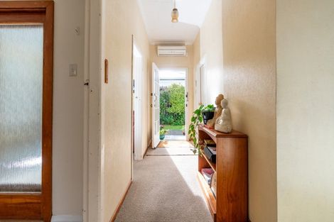 Photo of property in 30 Stone Street, Miramar, Wellington, 6022