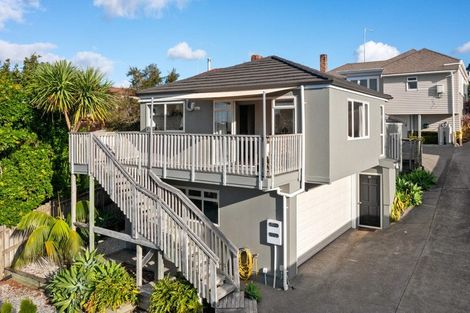 Photo of property in 49a Onewa Road, Northcote, Auckland, 0627