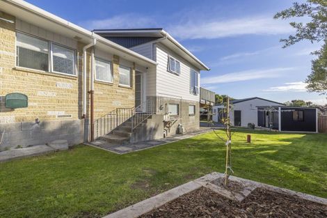 Photo of property in 43 Kaitawa Crescent, Paraparaumu, 5032
