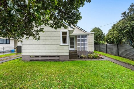 Photo of property in 16 Manchester Street, Patea, 4520