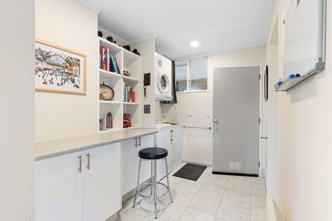 Photo of property in 18 Gandalf Crescent, Paraparaumu, 5032