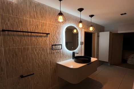 Photo of property in 1/16 Marriott Road, Pakuranga, Auckland, 2010