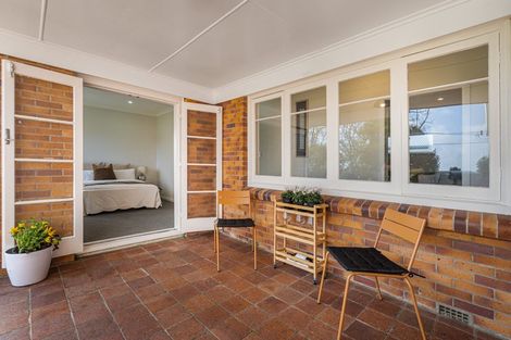 Photo of property in 22 Cliff Road, Papakura, 2110