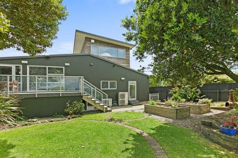 Photo of property in 15 Tiromoana Crescent, Bell Block, New Plymouth, 4312