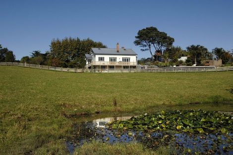 Photo of property in 1960 East Coast Road, Stillwater, Silverdale, 0993