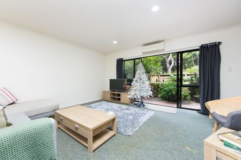 Photo of property in 6/86 Kauri Road, Birkenhead, Auckland, 0626