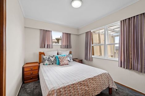 Photo of property in 125 Waimumu Road, Massey, Auckland, 0614