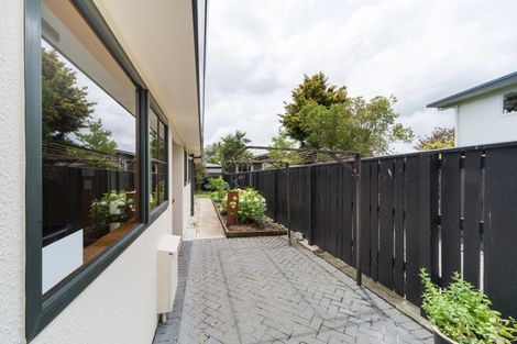 Photo of property in 88 Clifton Terrace, Fitzherbert, Palmerston North, 4410