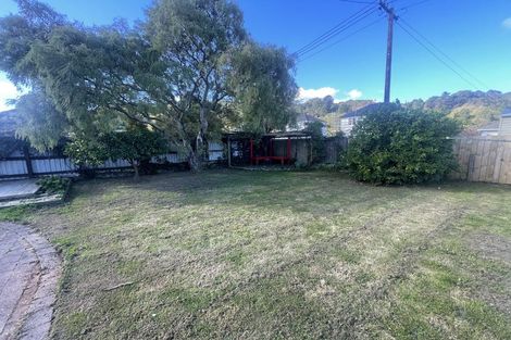 Photo of property in 70 Hewer Crescent, Naenae, Lower Hutt, 5011