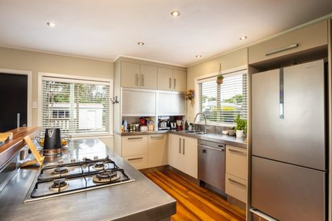 Photo of property in 11 Cowling Road, Hurdon, New Plymouth, 4310