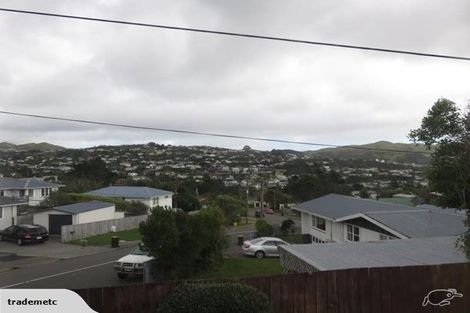 Photo of property in 2 Beazley Avenue, Paparangi, Wellington, 6037