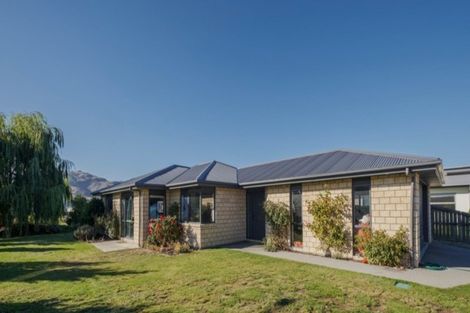 Photo of property in 5 Crabbe Place, Cromwell, 9310