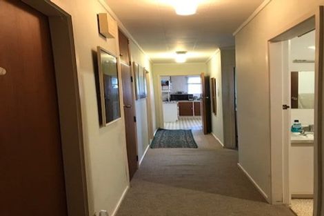 Photo of property in 77 Bartholomew Road, Levin, 5510