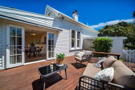 Photo of property in 47 Doralto Road, Frankleigh Park, New Plymouth, 4310
