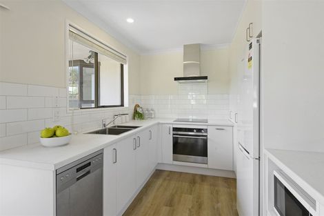 Photo of property in 28 Young Street, Somerfield, Christchurch, 8024