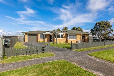Photo of property in 40 Gisborne Terrace, Opunake, 4616