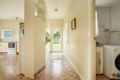 Photo of property in 65 Martin Avenue, Beckenham, Christchurch, 8023