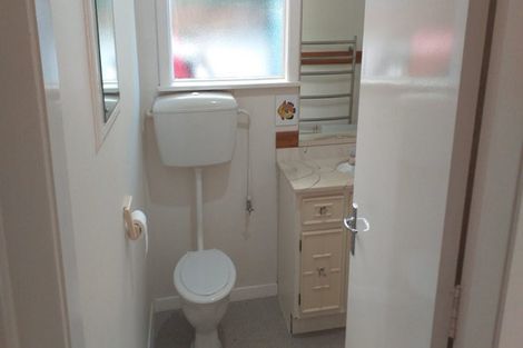 Photo of property in 81b Black Rock Road, Newlands, Wellington, 6037