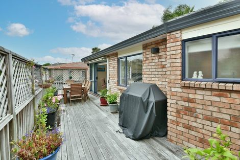 Photo of property in 31 Red Hibiscus Road, Stanmore Bay, Whangaparaoa, 0932