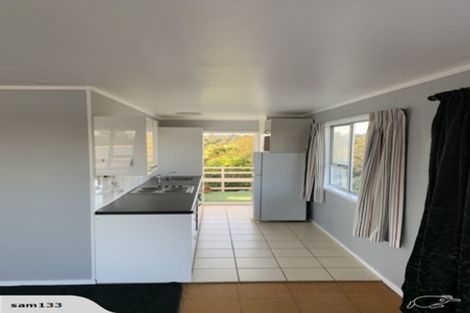 Photo of property in 2/65 Cliff View Drive, Green Bay, Auckland, 0604