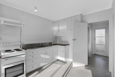 Photo of property in 40 West Coast Road, Glen Eden, Auckland, 0602