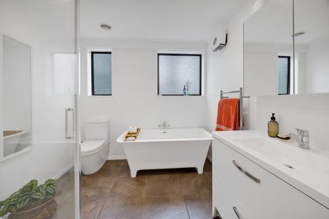 Photo of property in 101 Ridgewood Drive, Ridgewood, New Plymouth, 4371