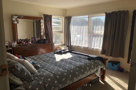 Photo of property in 19 Lipscombe Crescent, Havelock North, 4130