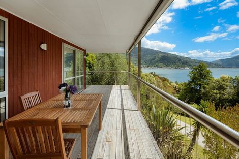 Photo of property in 255 Queen Charlotte Drive, Havelock, Picton, 7281