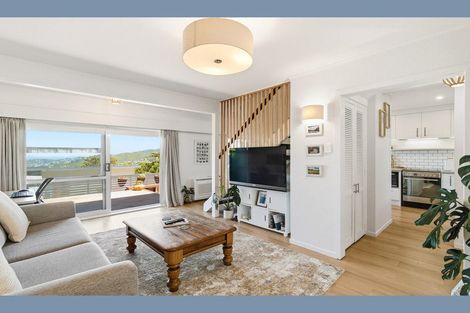 Photo of property in 12 Middlesex Place, Northland, Wellington, 6012