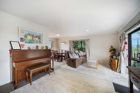 Photo of property in 52c Arimu Road, Papakura, 2110