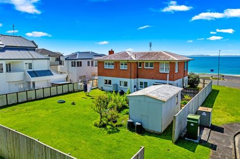 Photo of property in 57 The Esplanade, Eastern Beach, Auckland, 2012