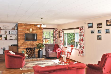 Photo of property in 77 Kaira Road, Kaiwaka, 0573